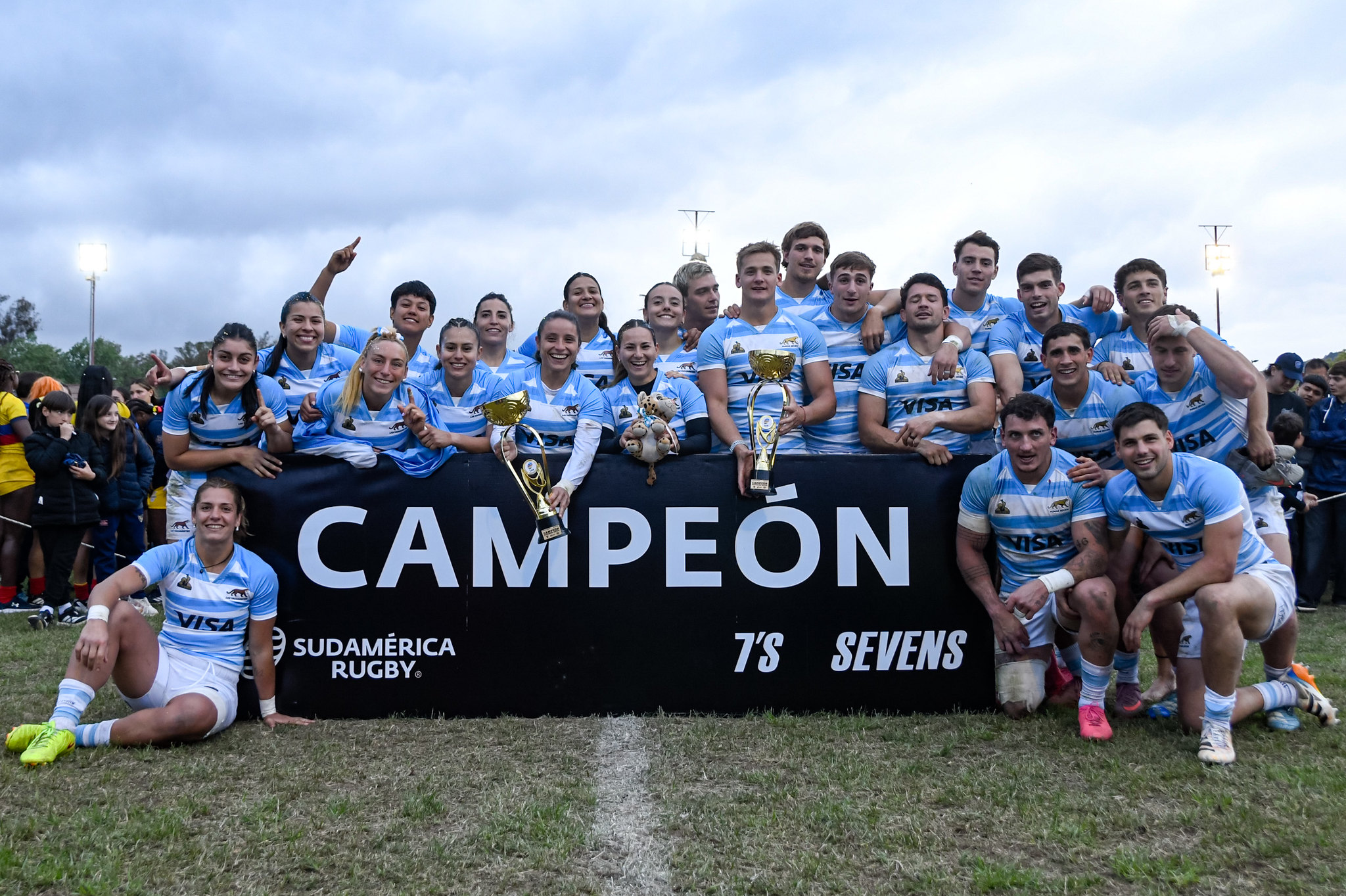 Supremacía albiceleste en el Sudamericano de Seven: Los Pumas 7’s y Las Yaguaretés se coronaron campeones invictos en Córdoba